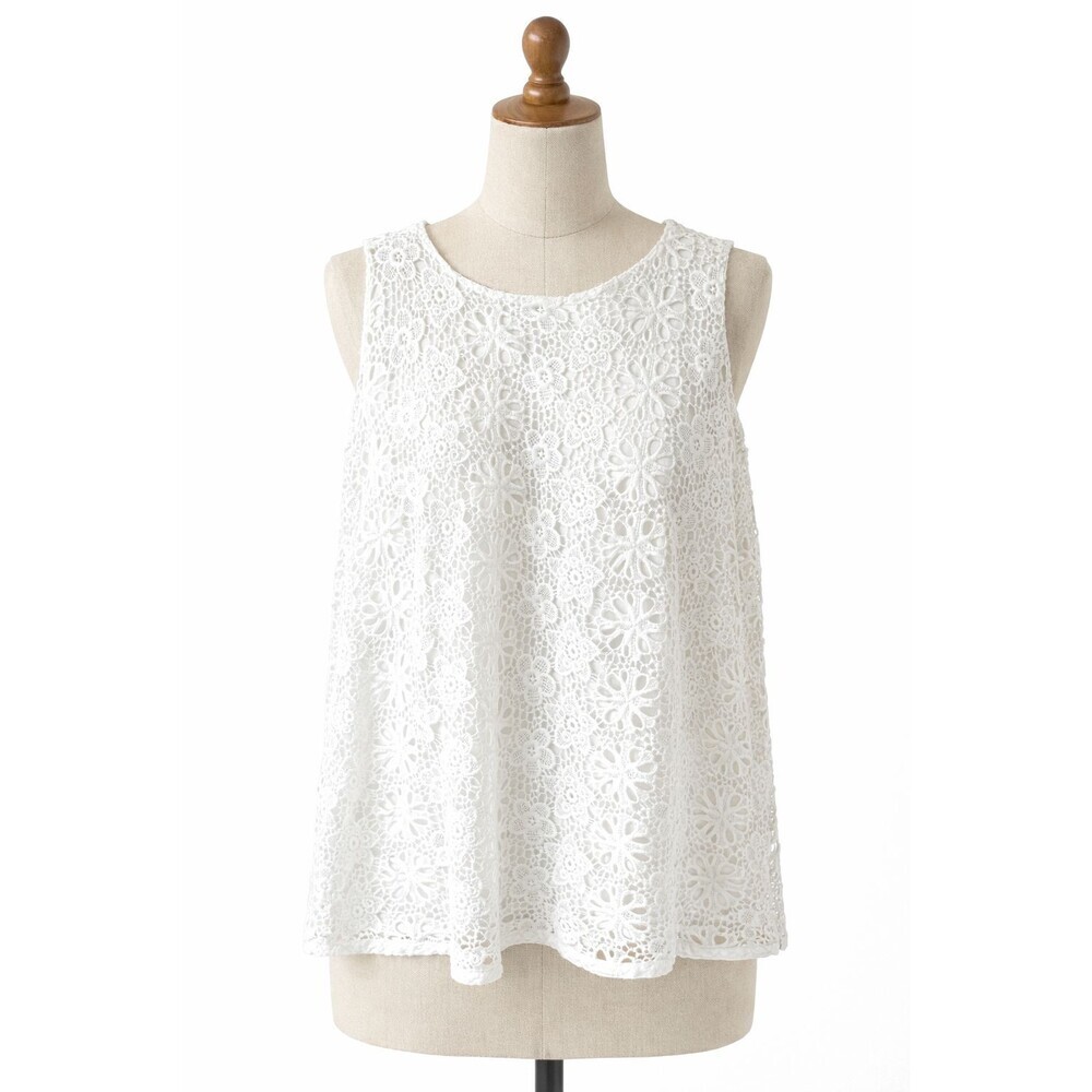New Keysha Eyelet Lace Sleeveless Size Large Top White Floral  Made in Italy NWT